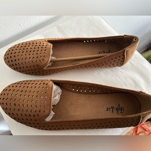 Style & Co Tan/beige shoe. Never worn, brand new but no tags. Pet/smoke free.